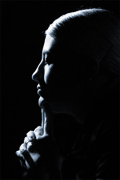 photo "Alone" tags: black&white, portrait, woman
