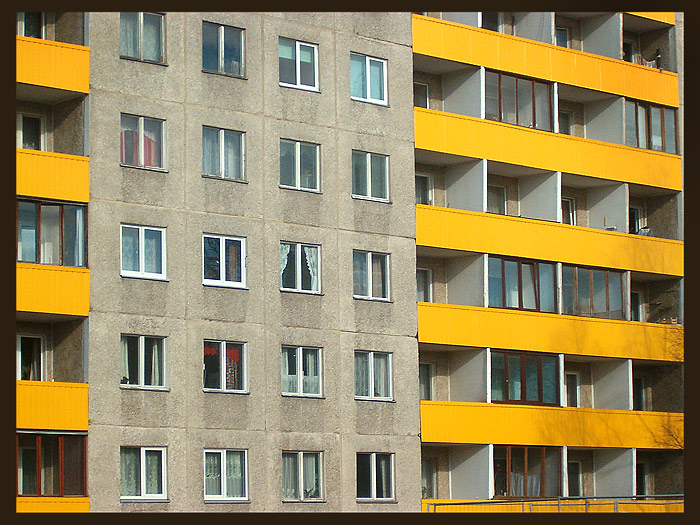 фото "Желтые полоски + серые квадратики" метки: архитектура, пейзаж, 