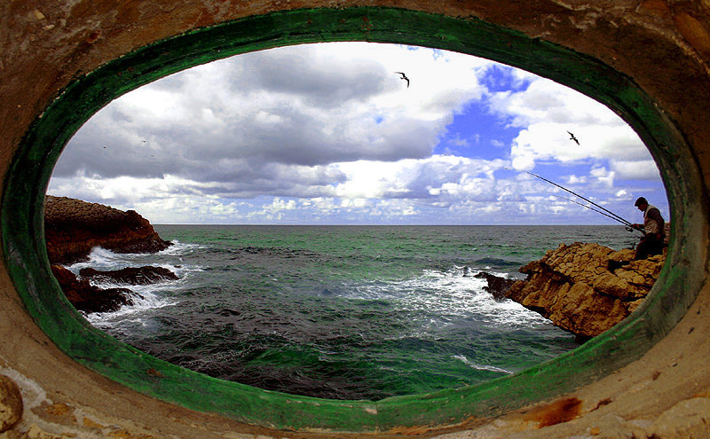 photo "Frame For A Fisherman" tags: landscape, water