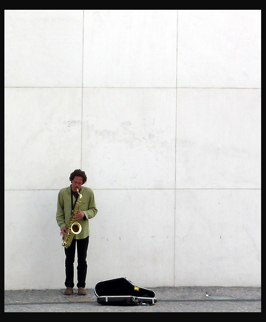 photo "Musician" tags: misc., 