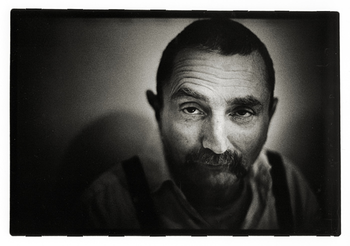photo "untitled" tags: portrait, black&white, man