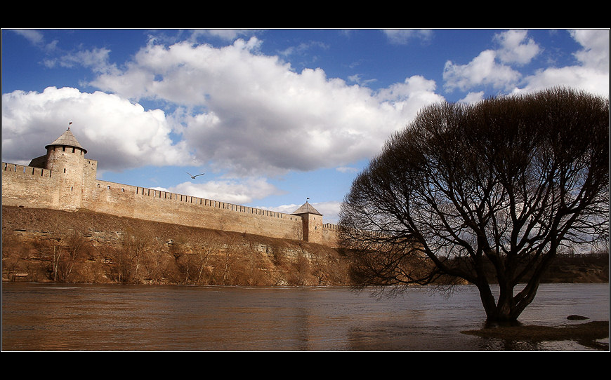 photo "Flight" tags: architecture, landscape, spring