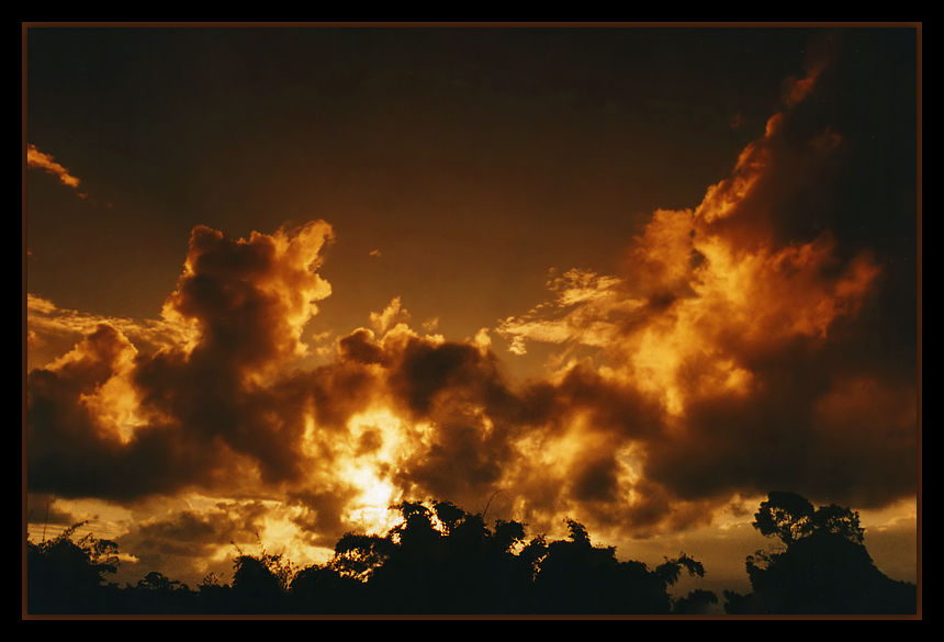 фото "In the golden of the sky..." метки: пейзаж, закат, облака