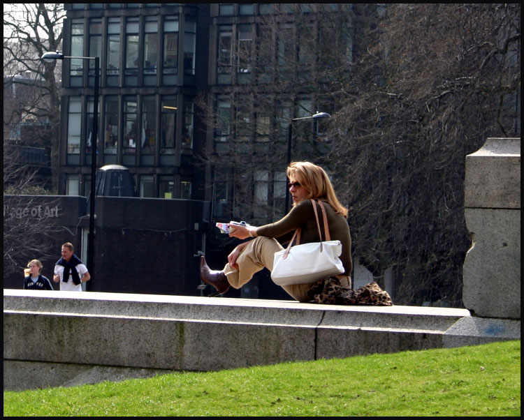 photo "Waiting..." tags: genre, travel, Europe