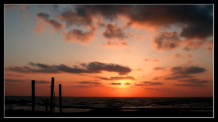 photo "Up to tomorrow" tags: landscape, sunset, water