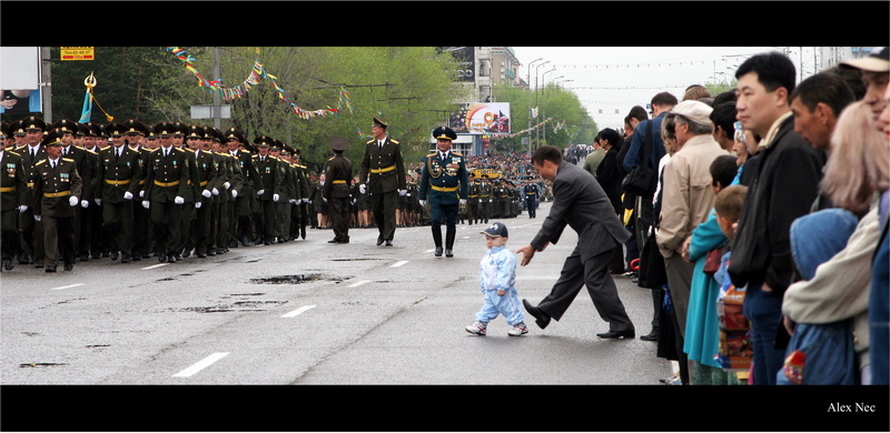 photo "The sonny, early to you still to march!;-)" tags: reporting, 