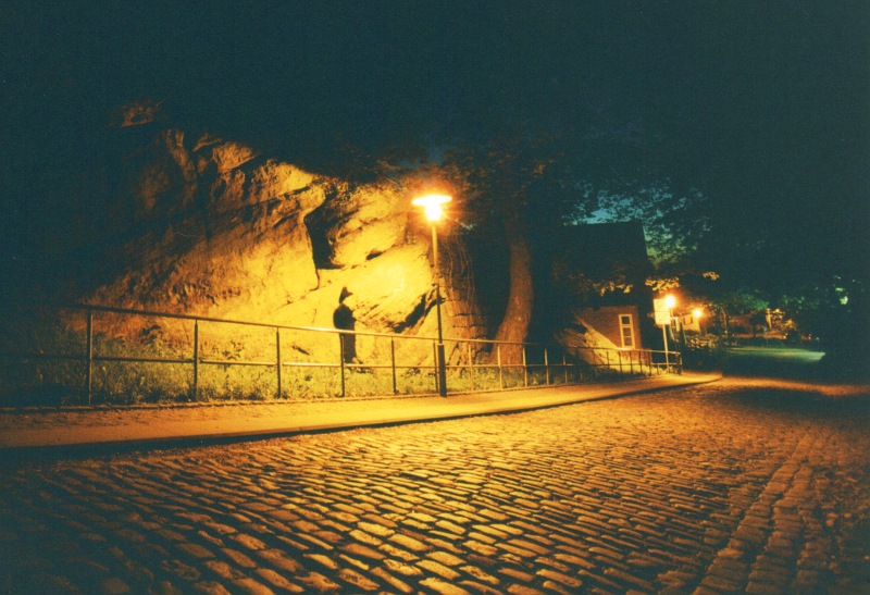 photo "Dark Street" tags: architecture, travel, landscape, Europe