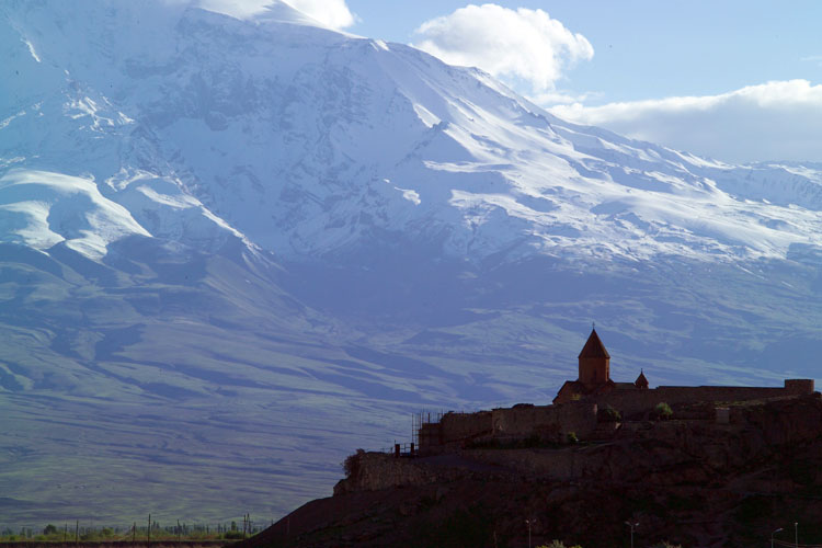 photo "Ararat" tags: landscape, mountains