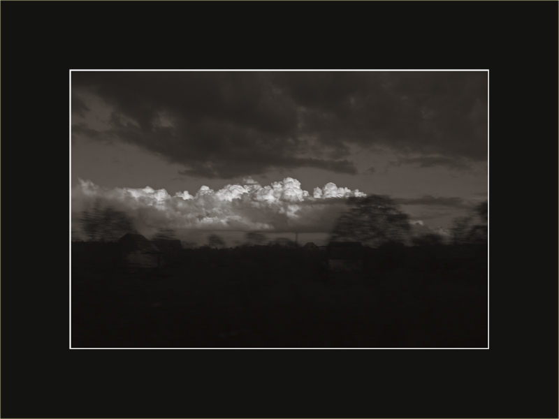 photo "Untitled photo" tags: black&white, landscape, clouds