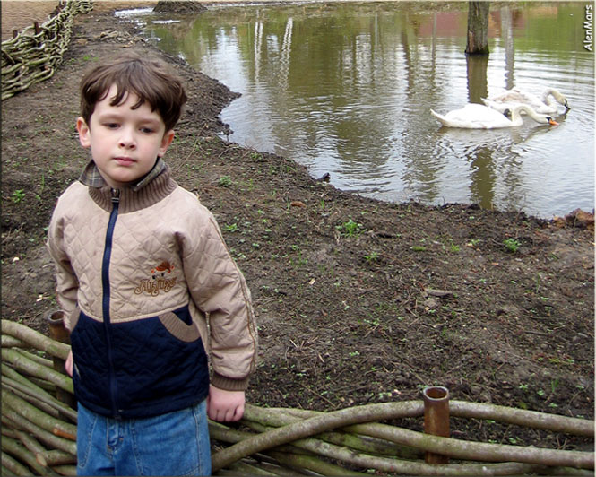 photo "thoughtful" tags: portrait, genre, children