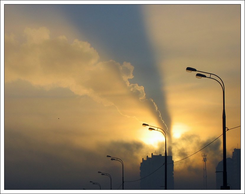фото "Smog in Moscow. Dawn." метки: архитектура, пейзаж, закат