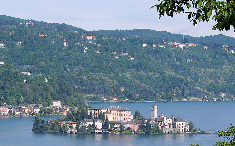 photo "S.Giulio Isle" tags: architecture, landscape, mountains