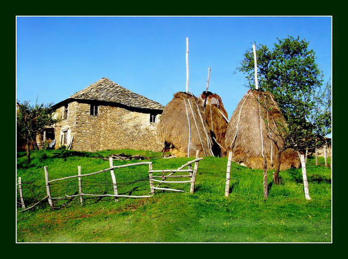 фото "Somewhere In The Rodopi Mountain ( Bulgaria )" метки: пейзаж, весна, горы