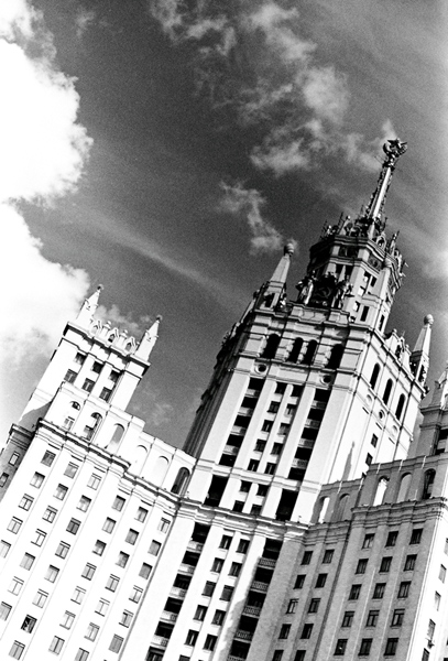 photo "Moscow skyscraper" tags: architecture, black&white, landscape, 