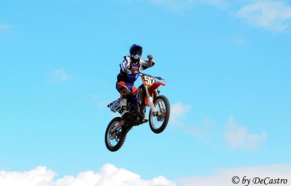 photo "Flying in two wheels" tags: sport, 