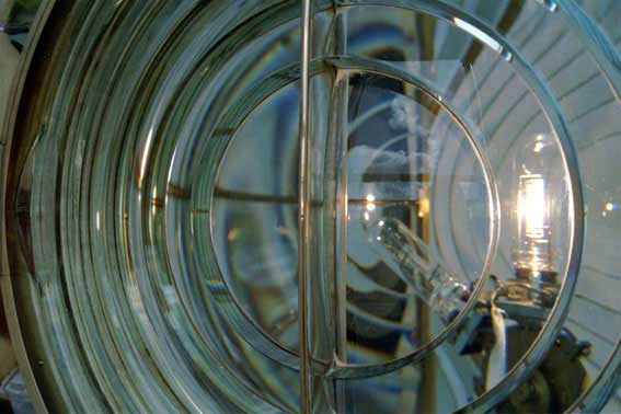 photo "Lighthouse lens" tags: travel, abstract, Europe