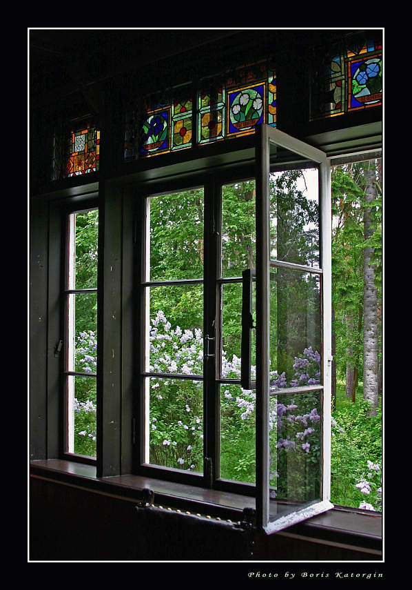photo "Odour of lilac. From a serial of "Window"" tags: architecture, landscape, forest