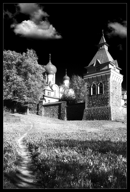 фото "В монастырь" метки: черно-белые, архитектура, пейзаж, 