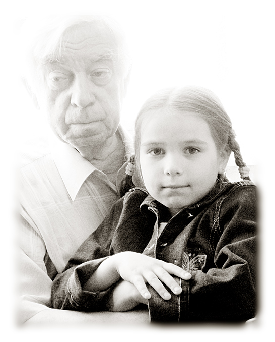 photo "Granddad and his granddaughter" tags: portrait, misc., 