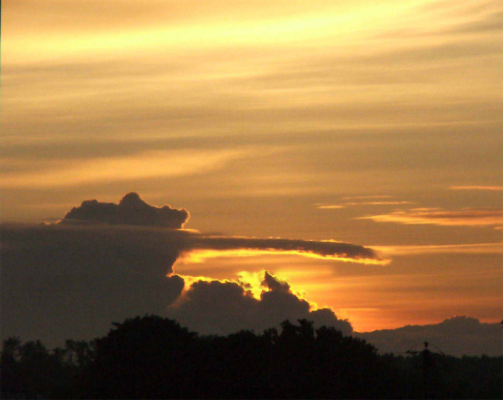 photo "At a dawn" tags: landscape, clouds, sunset