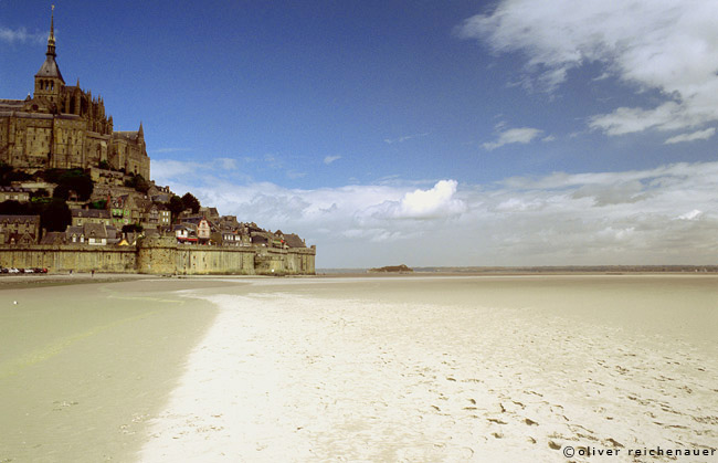 photo "Le Mont Saint Michel aux portes de la Bretagne" tags: architecture, travel, landscape, Europe