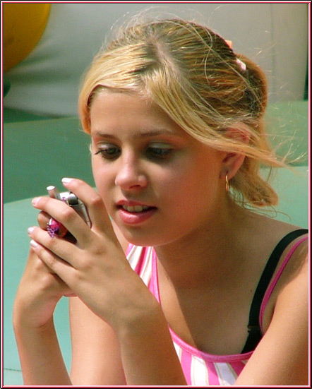 photo "Girl with telephone" tags: portrait, children