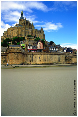 photo "Le Mont Saint Michel aux portes de la Bretagne (2)" tags: architecture, travel, landscape, Europe