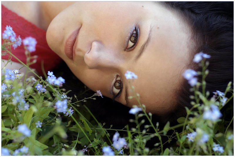 photo "..Lilli.." tags: portrait, nature, flowers, woman