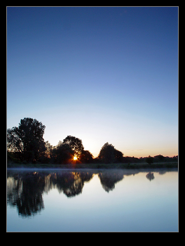 photo "5:00 AM :)" tags: landscape, sunset, water