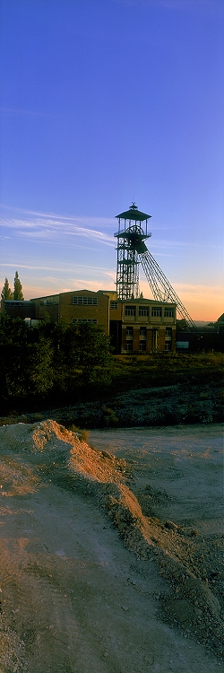 photo "La fosse 11/19, Pas-de-Calais." tags: travel, architecture, landscape, Europe