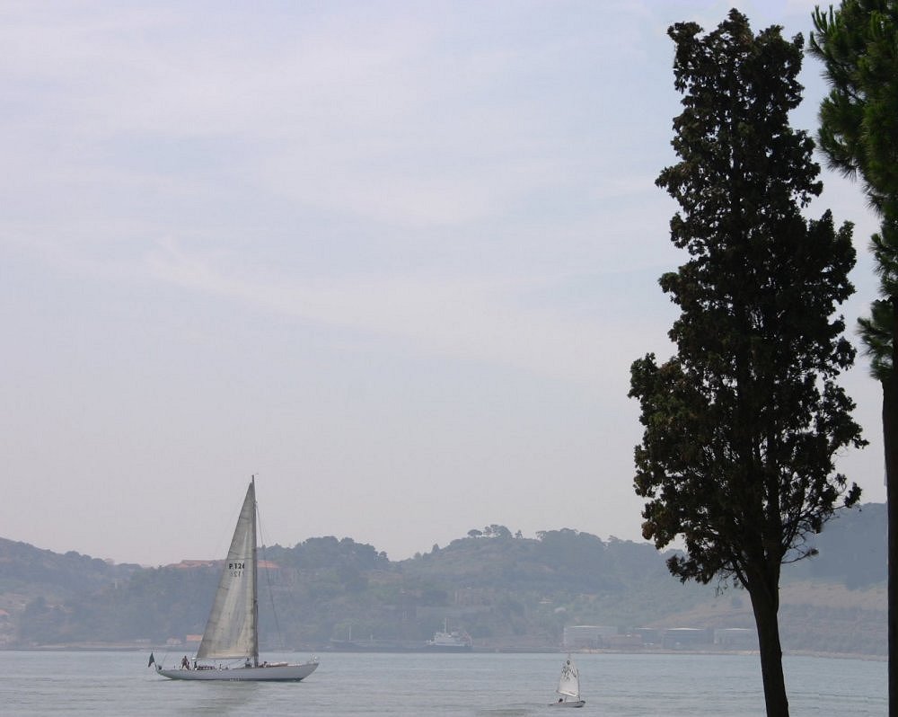 photo "Boats on the Tagus II" tags: travel, Europe