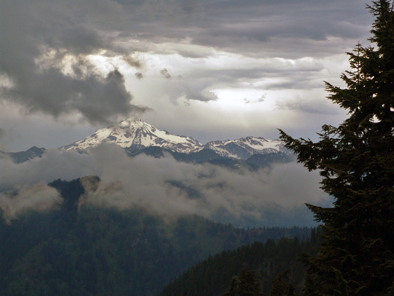 photo "h i g h e r" tags: landscape, clouds, mountains