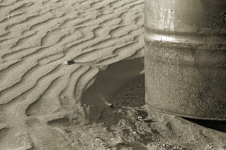 photo "Beach textures" tags: black&white, 