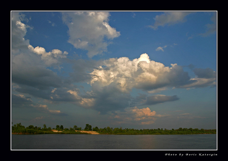 photo "Is cloudy" tags: landscape, clouds, water