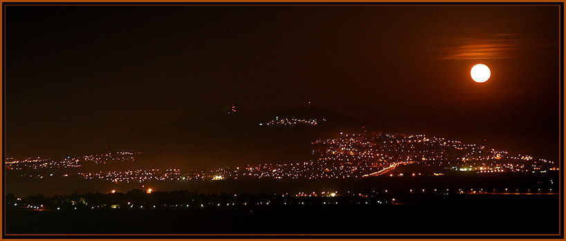 photo "Night. One of ant hills of a planet." tags: landscape, night