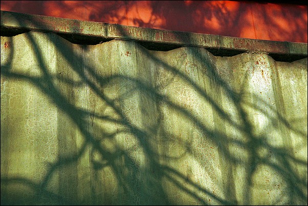 photo "Yards #16" tags: abstract, architecture, landscape, 