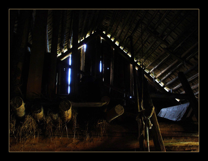 photo "Old attic..." tags: misc., 