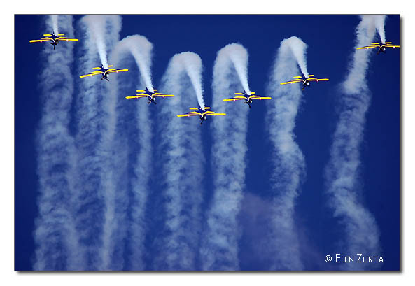 photo "Pilots of the Smoke" tags: misc., 