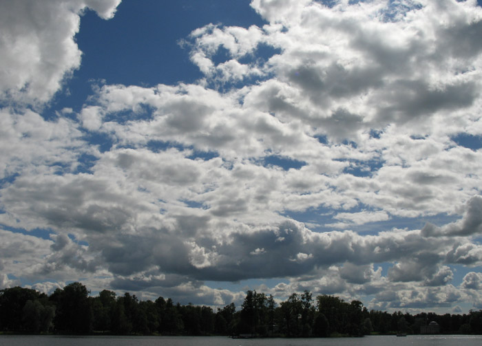 photo "Sky boats..." tags: landscape, clouds, forest