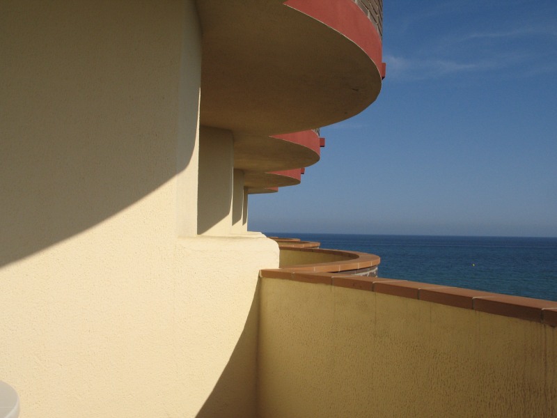 фото "Каталонский балкон" метки: архитектура, пейзаж, вода