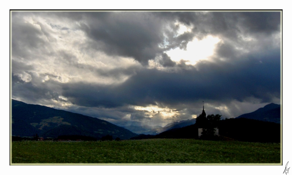 photo "god is watching you" tags: landscape, mountains