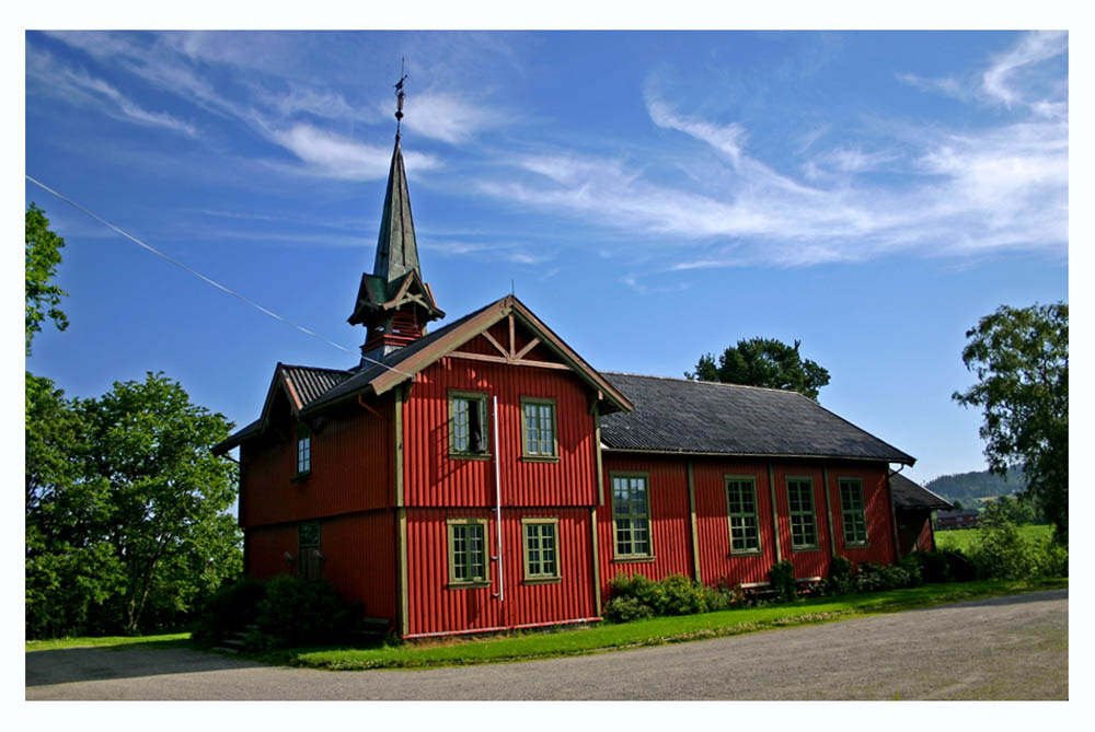 photo "Contrast of colors" tags: architecture, landscape, 