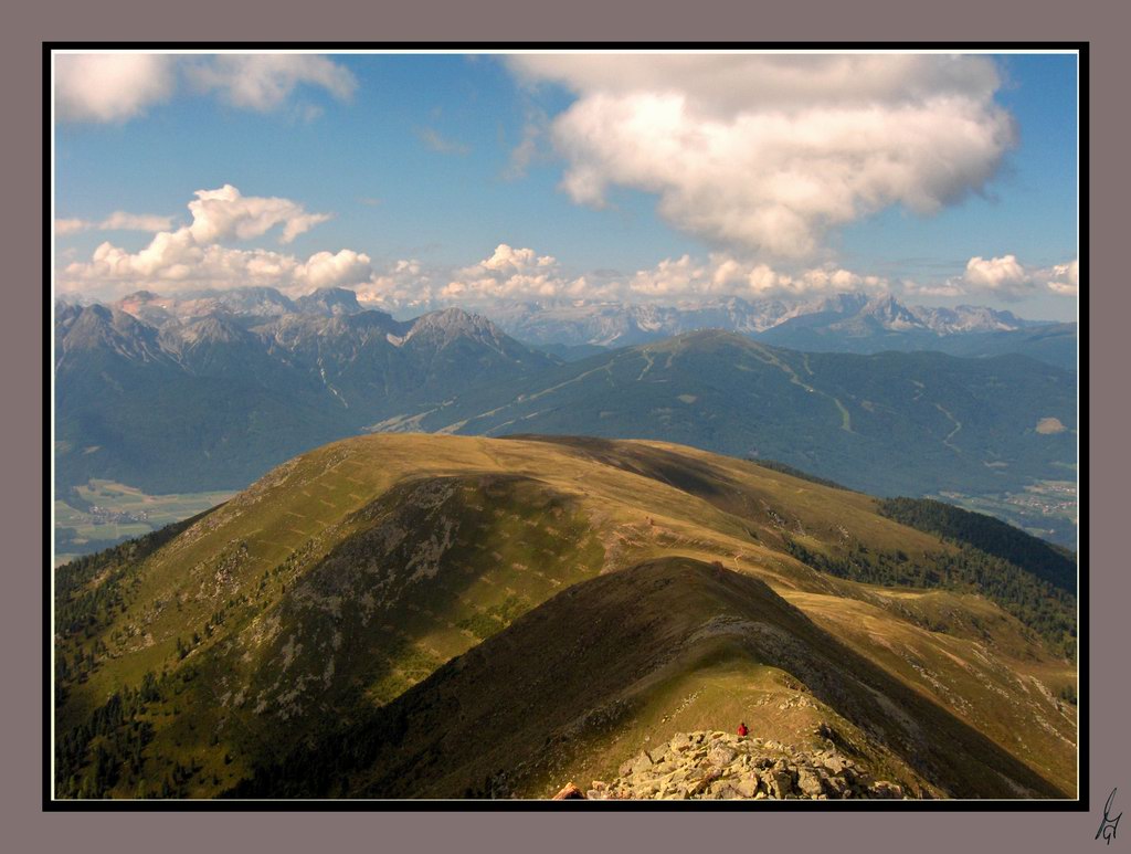 photo "mountain meets clouds" tags: misc., 