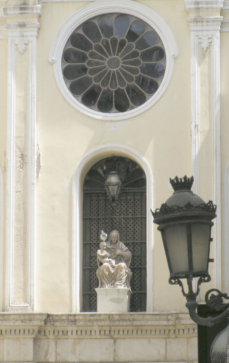 photo "The pigeon and a lantern" tags: travel, Europe