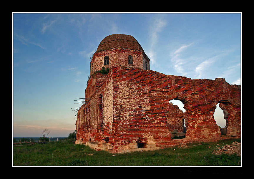 photo "Silent reproach. From a serial "Desolation"" tags: architecture, landscape, sunset