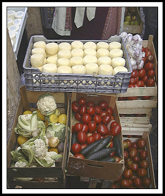 photo "Alfama 2 - The Street Shop" tags: still life, 