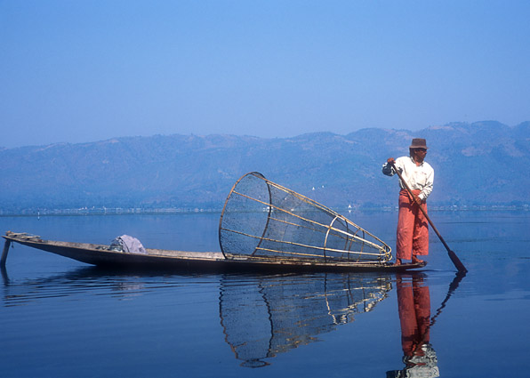 photo "Fisher" tags: landscape, travel, Asia, water