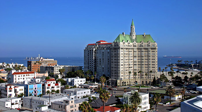 photo "View from an apartment" tags: misc., architecture, landscape, 