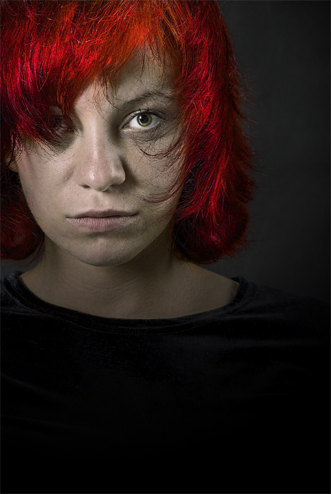 photo "red&black" tags: portrait, woman