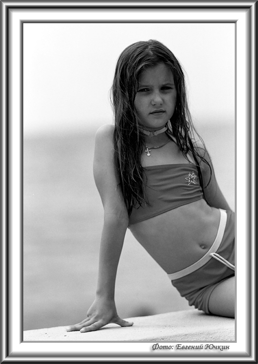 photo "Model on rest" tags: portrait, black&white, children